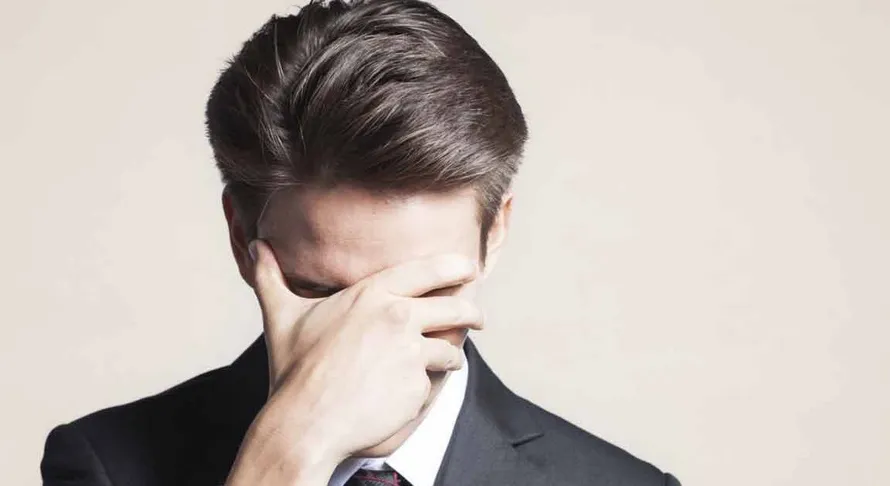 Couple en discussion - questions embarrassantes a poser a un homme